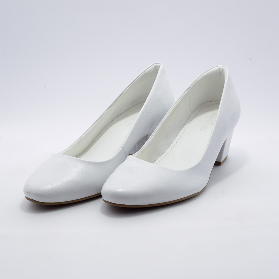 sapato branco feminino usaflex