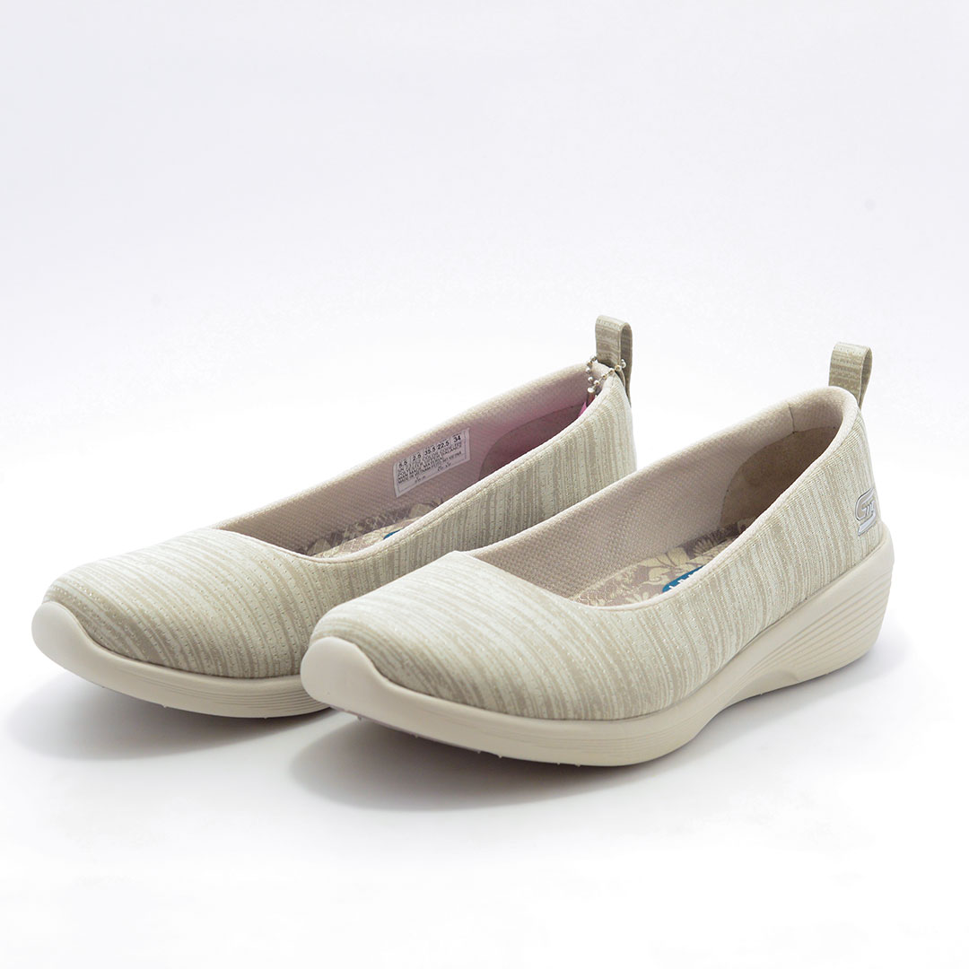 23752 skechers